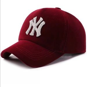 Suede fitted NY diamond hats